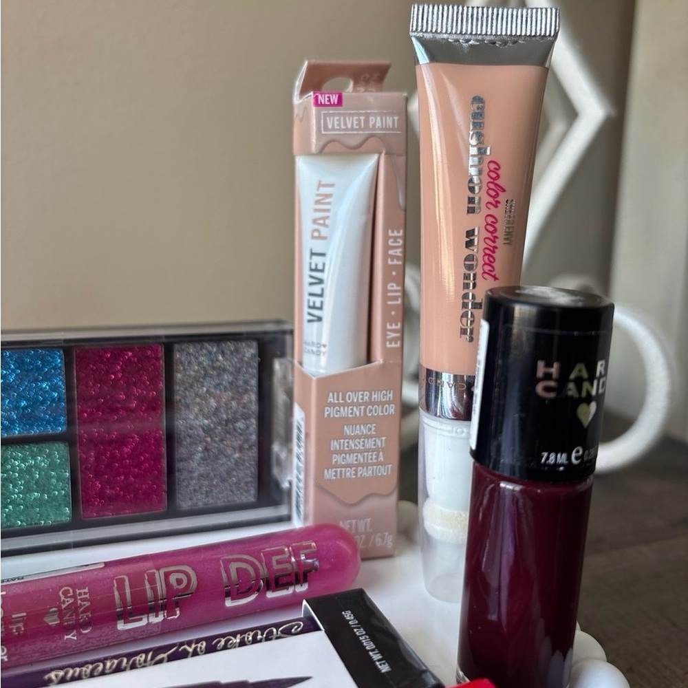 Hard Candy makeup bundle - Picture 3 of 5